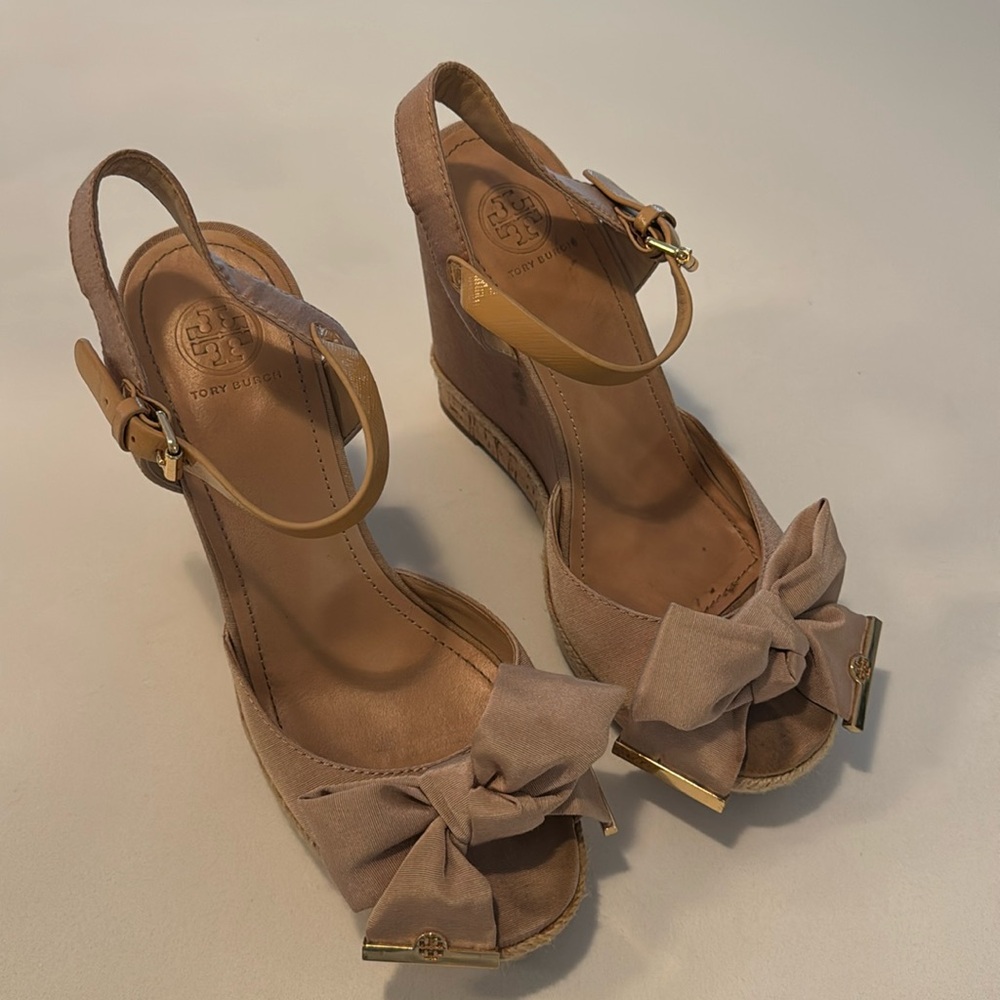 Tory Burch Bow Wedge Espadrilles – Size 9.5